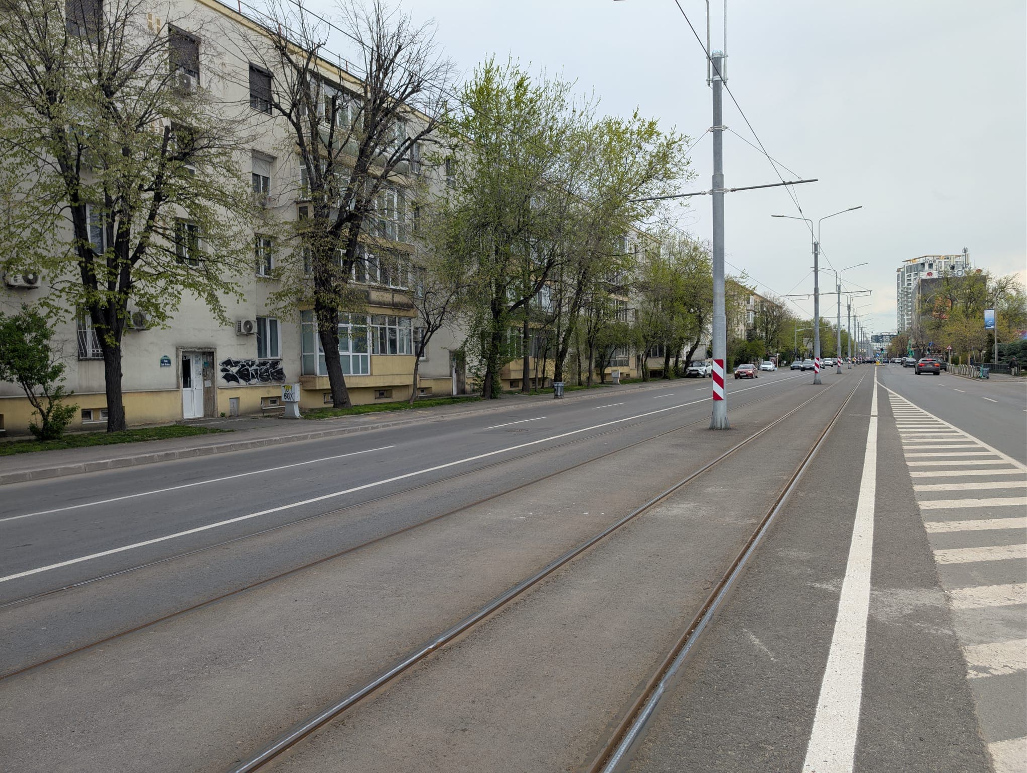 FOTO | Apocalipsa traficului din București e azi. Străzi pustii, fără claxoane, nervi sau șoferi care cred că semaforul e doar o sugestie