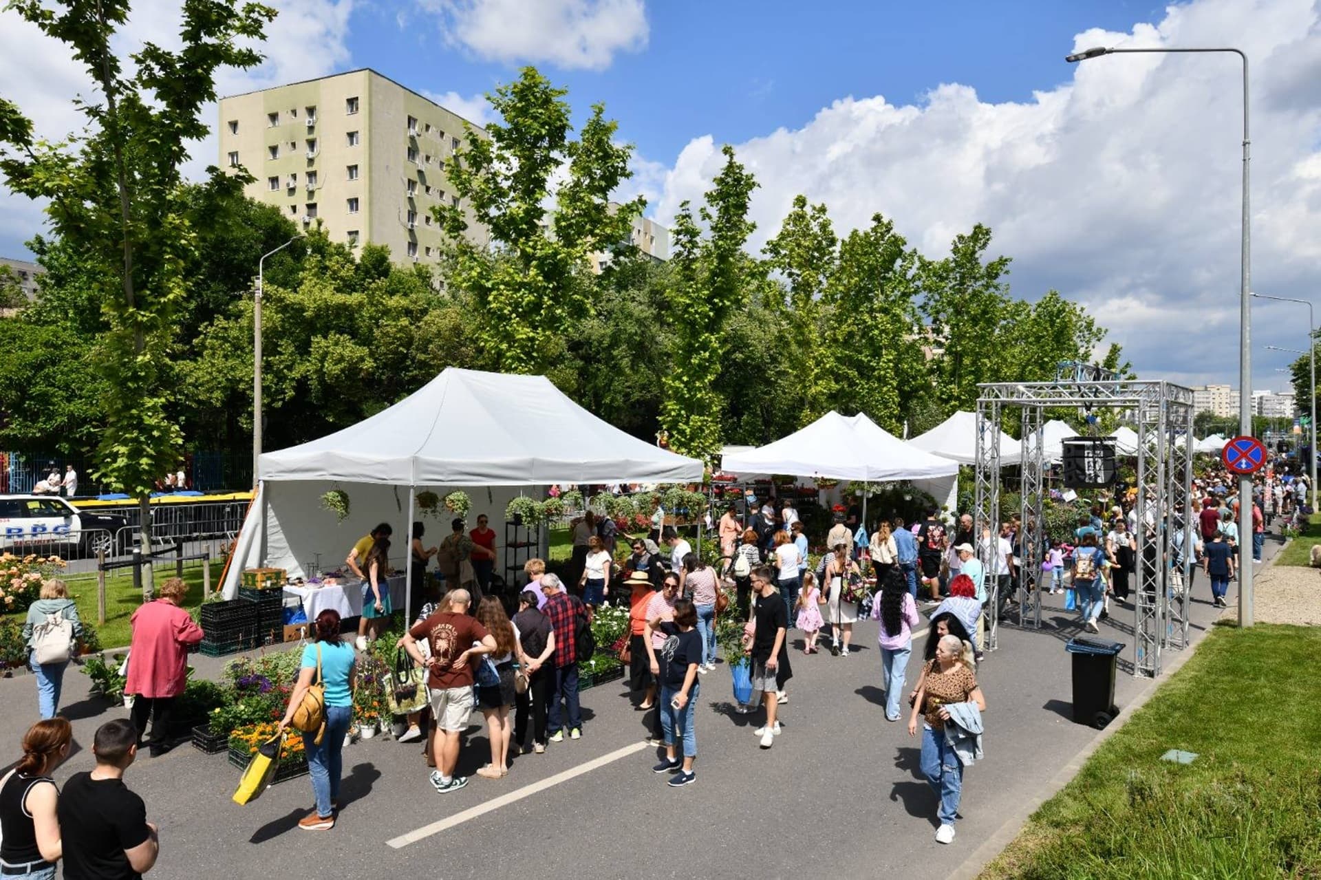 FOTO | Lista comercianților care vin cu flori și bunătăți la West Side Flower Fest 2026. Festivalul din Parcul Drumul Taberei e în iunie