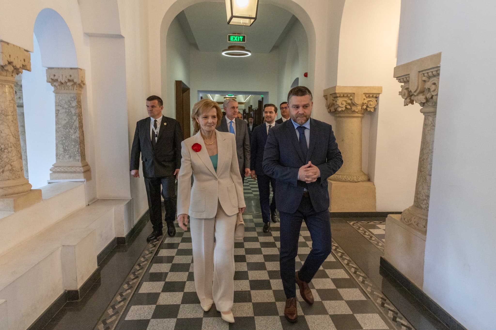 FOTO | Ciucu s-a întâlnit cu Familia Regală la Primărie. A prezentat marile proiecte ale Capitalei, plus regenerarea urbană din zona Palatului Regal