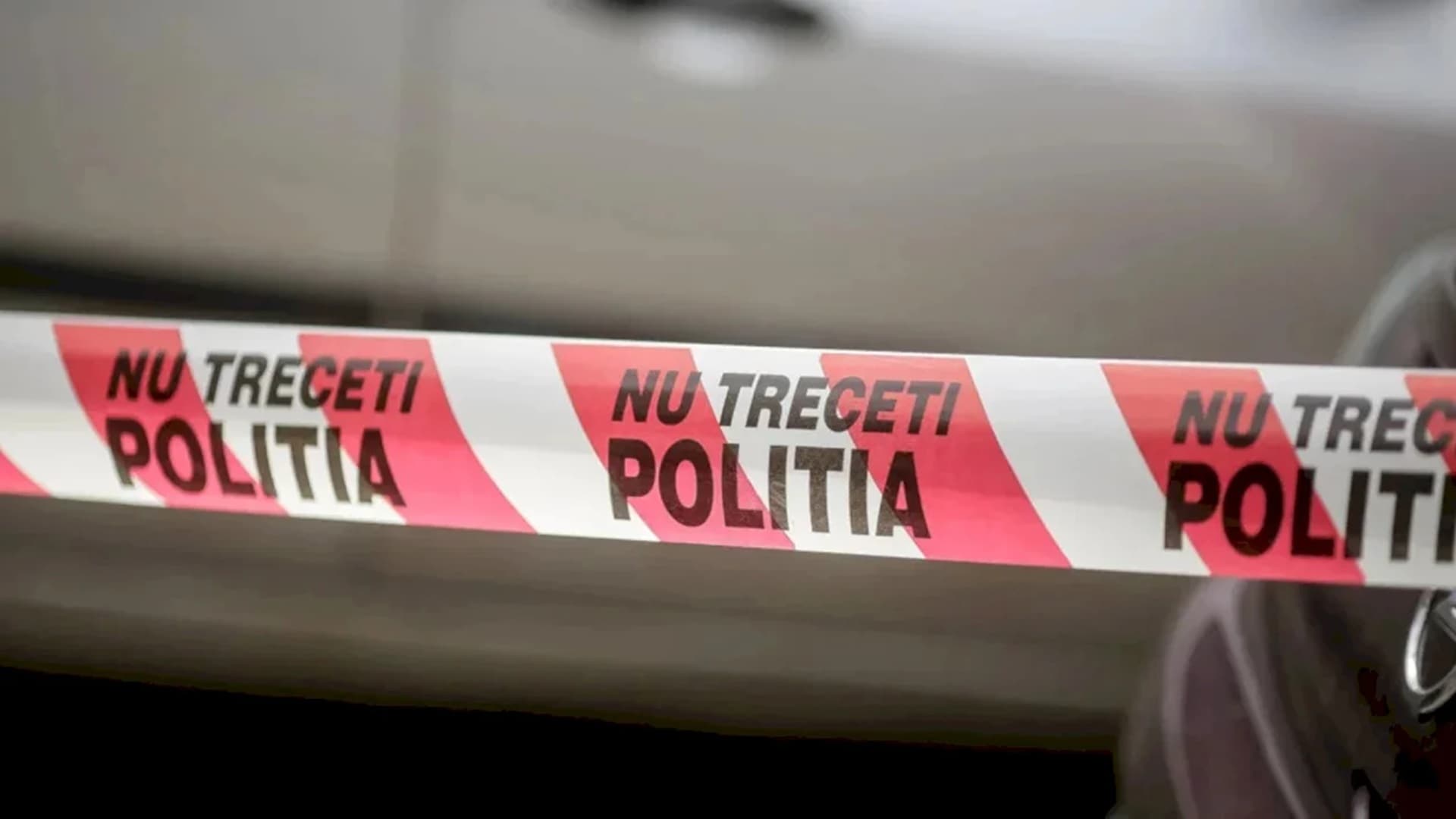 Tânăr găsit mort într-o clinică medicală din București. Acesta și-ar fi dat singur foc. Tatăl său a descoperit trupul neînsuflețit