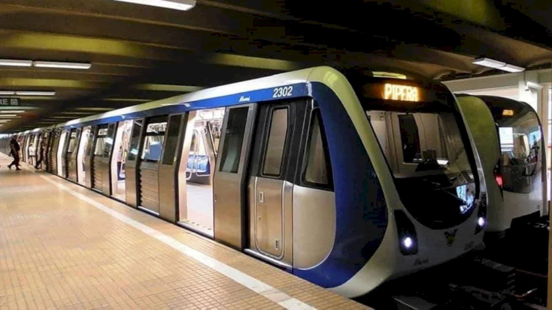 ALERTĂ | Încă un incident la metrou. Călătorii au fost dați de urgență jos din tren, în această dimineață, în Stația Tineretului. Probleme tehnice la o ușă