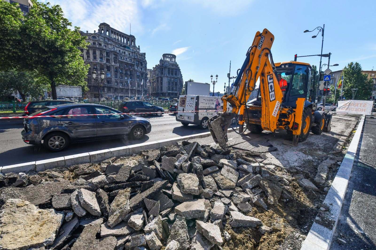 FOTO | PMB ne anunță că locuim într-un oraș-parc. Anunț însoțit de poze cu trotuare reparate, pavele noi, copăcei și floricele, trăim feerie și poate nu știm