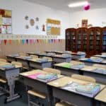 OFICIAL Statul va asigura gratuit elevilor toate auxiliarele, jocurile și materiale educaționale de care profesorii au nevoie la clasă, nu doar manualele / Legea se aplică din 2027–2028