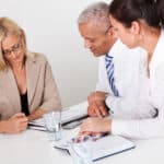 Joi și vineri, profesorii cu note de cel puțin 7 pot solicita prelungirea contractului de muncă. Cererile se depun la școală – calendarul oficial