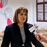 Ministerul Educației o reinstalează în funcția de rector al Universității Aurel Vlaicu, pe Ramona Lile, pentru un mandat de 5 ani, în baza deciziei ÎCCJ / Pe numele său există o plângere penală într-un dosar de fals şi „infracţiuni legate de serviciu”