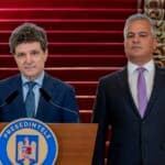 Evaluarea profesorilor în funcție de performanță, propusă în programul de guvernare Veștea / Un criteriu ar fi compararea notelor din catalog ale elevilor cu cele de la examenele naţionale – măsurile pe Educație, preluate din programul Bolojan