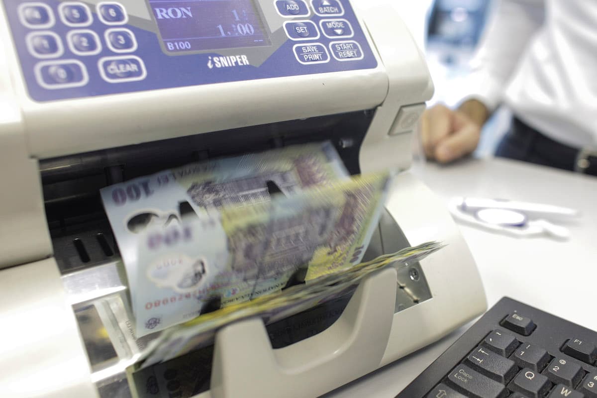 Romanian competition body fines largest banks for collusion on interbank money market