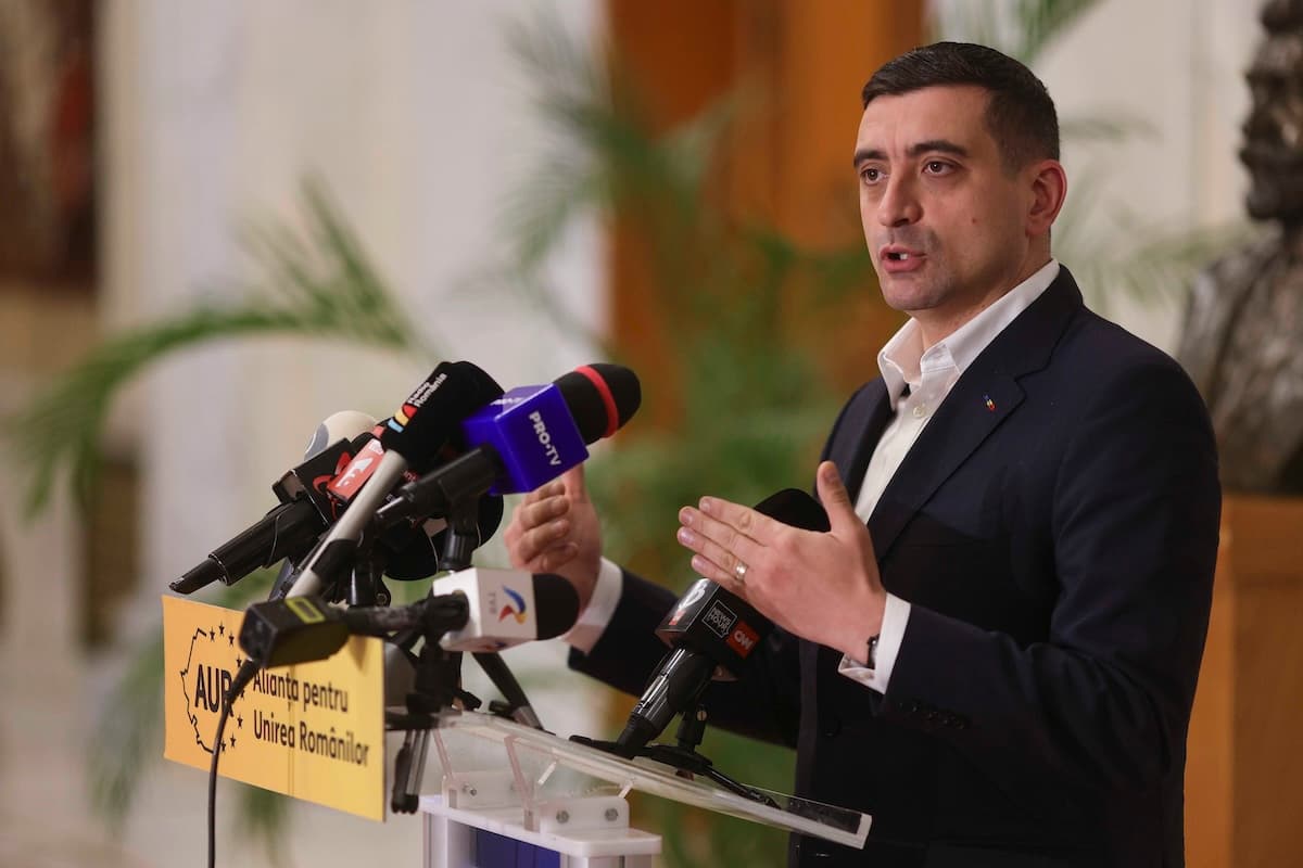 Poll shows AUR still leading in Romania as Social Democrats narrow gap, while Călin Georgescu tops trust rankings