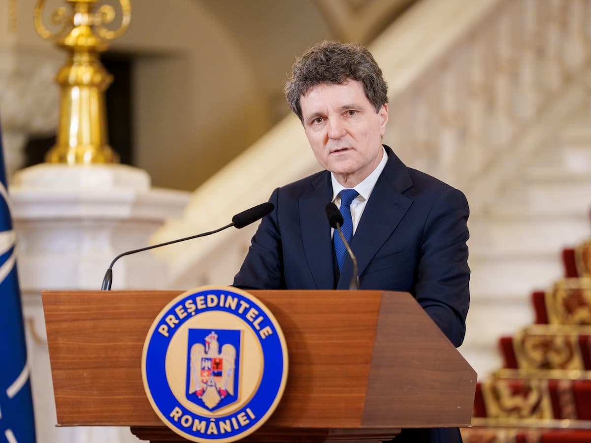 Romanian president prepares to promote PM with diffuse support in Parliament