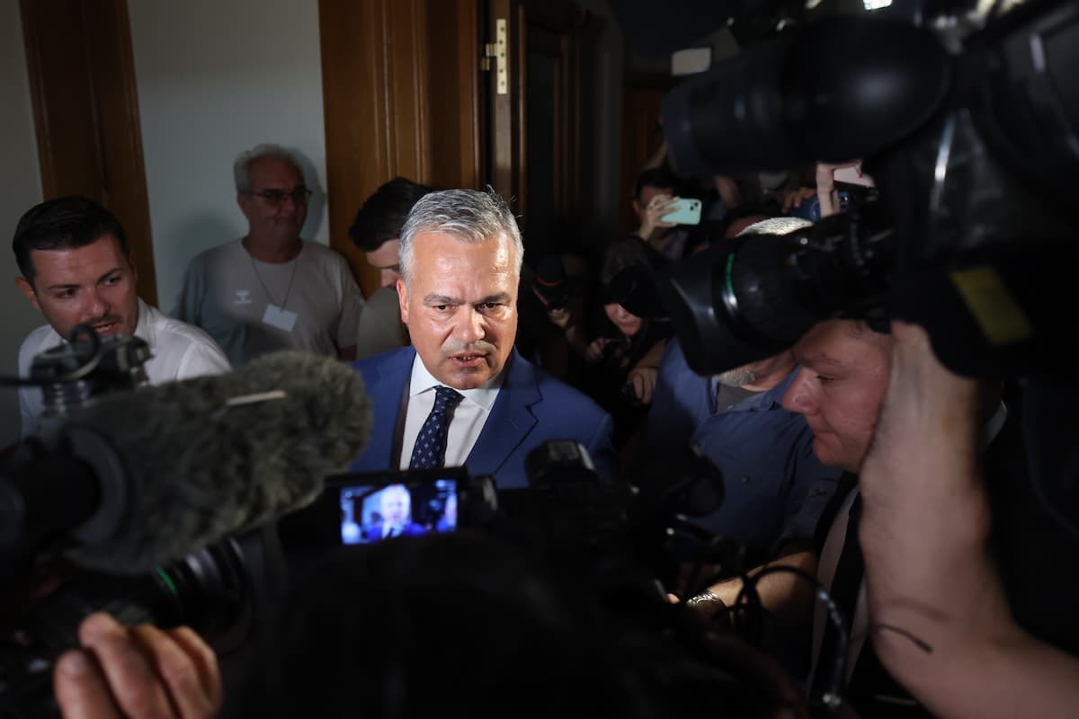 Romanian PM-designate Vestea defers nomination vote amid insufficient support