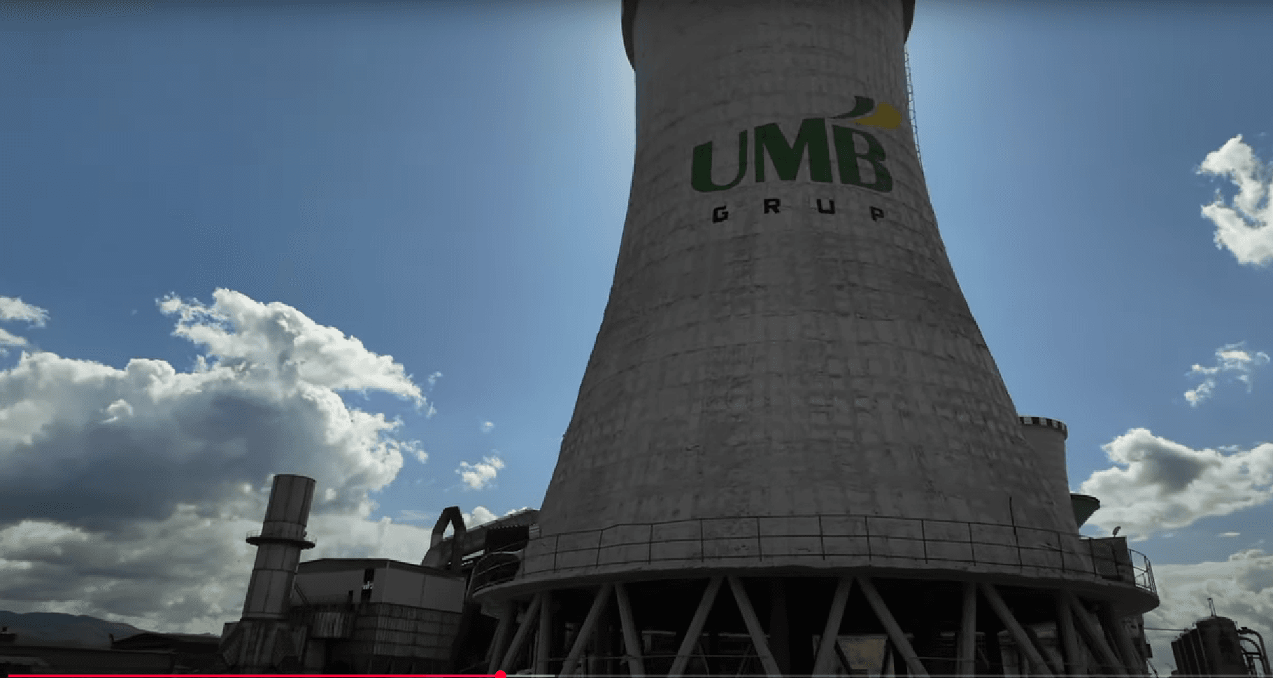 VIDEO Umbrărescu, investiție de referință la Oțelu Roșu. A adus și o super macara