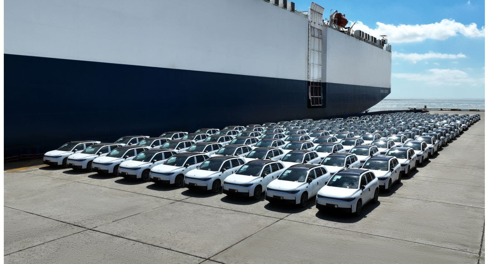 A șaptea lună de declin pentru piața auto din China. Singura salvare – exporturile în Europa