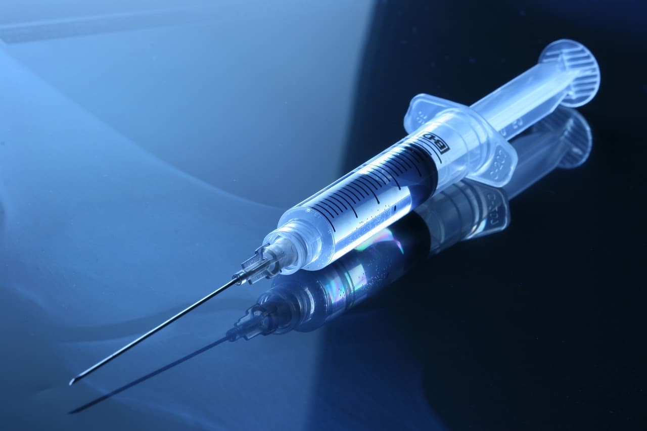 PREMIERĂ Vaccin experimental pentru resetarea sistemului imunitar