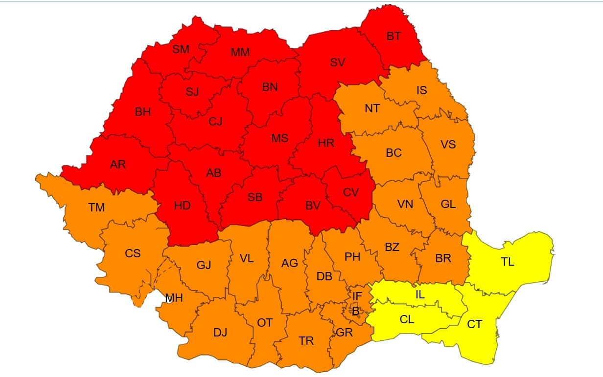 HARTA Jumătate de țară intră de duminică dimineață sub cod roșu de temperaturi extreme, care vor ajunge până la 40 de grade. De luni, codul roșu se extinde în cea mai mare parte a țării