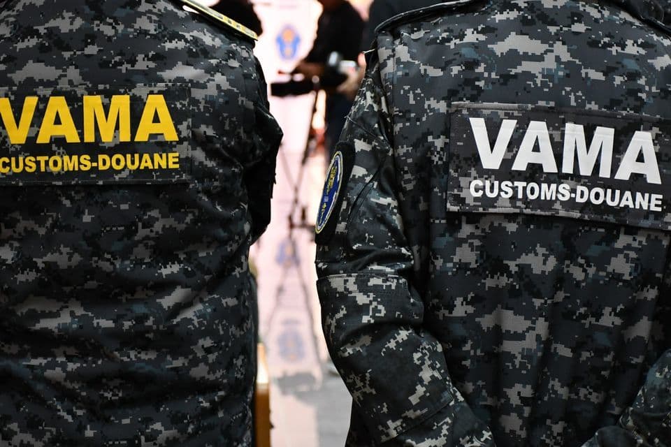 Grevă de avertisment la Vamă - Angajații vor opri activitatea două ore și amenință cu greva generală