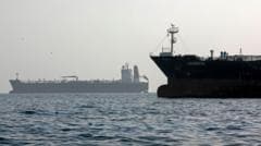 Iran and US report new wave of air strikes in Gulf
