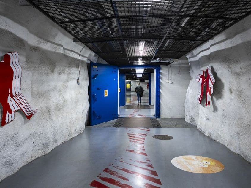 „Dacă Tallinnul trebuie evacuat, îi putem primi și pe ei” — tur printr-un buncăr din Helsinki