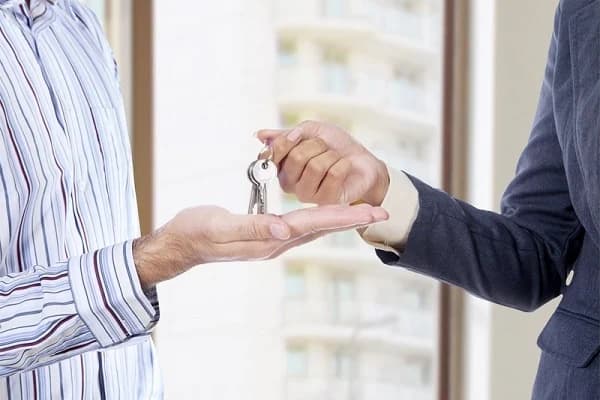 Iașul, surpriza pieței imobiliare în februarie: plus 148%. S-au vândut locuințe la egalitate cu Clujul, oraș care dă tonul la nivel național