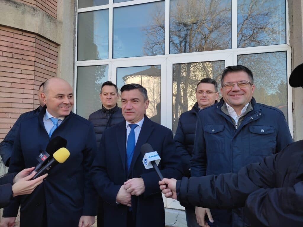 Cât de adânc vor „mușca” disponibilizările la Primăria Iași și la Prefectură? Consiliul Județean scapă de reducerea personalului