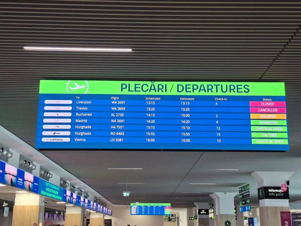 Zboruri anulate de pe Aeroportul Iași din cauza grevei din Italia. Mai multe curse afectate