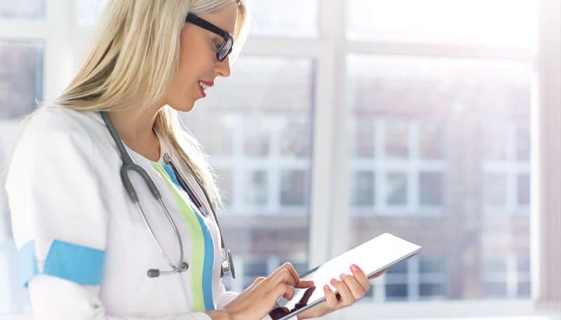 Adio telefoane și cozi la programări. Pacienții vor putea ajunge la medic printr-o platformă online națională