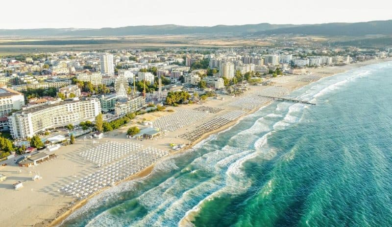 Amenzile care îi așteaptă pe românii care campează pe plajele din Bulgaria. Controalele au început deja