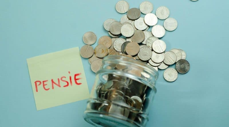 Cât trebuie să câștigi pentru o pensie de 4.000 de lei. Exemplu de calcul după legea pensiilor din 2026