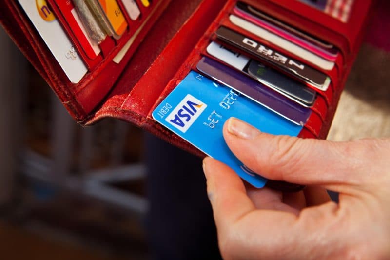 Visa schimbă modul în care cumpărăm online. România bifează prima plată făcută de un agent AI în numele unui client