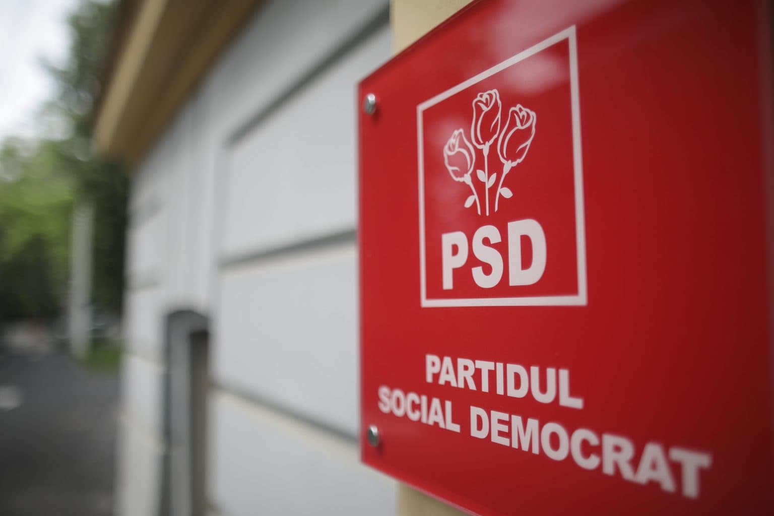 Răsturnare de situație. PSD analizează amânarea votului pentru învestirea Guvernului Veștea, după anunțul AUR (surse)