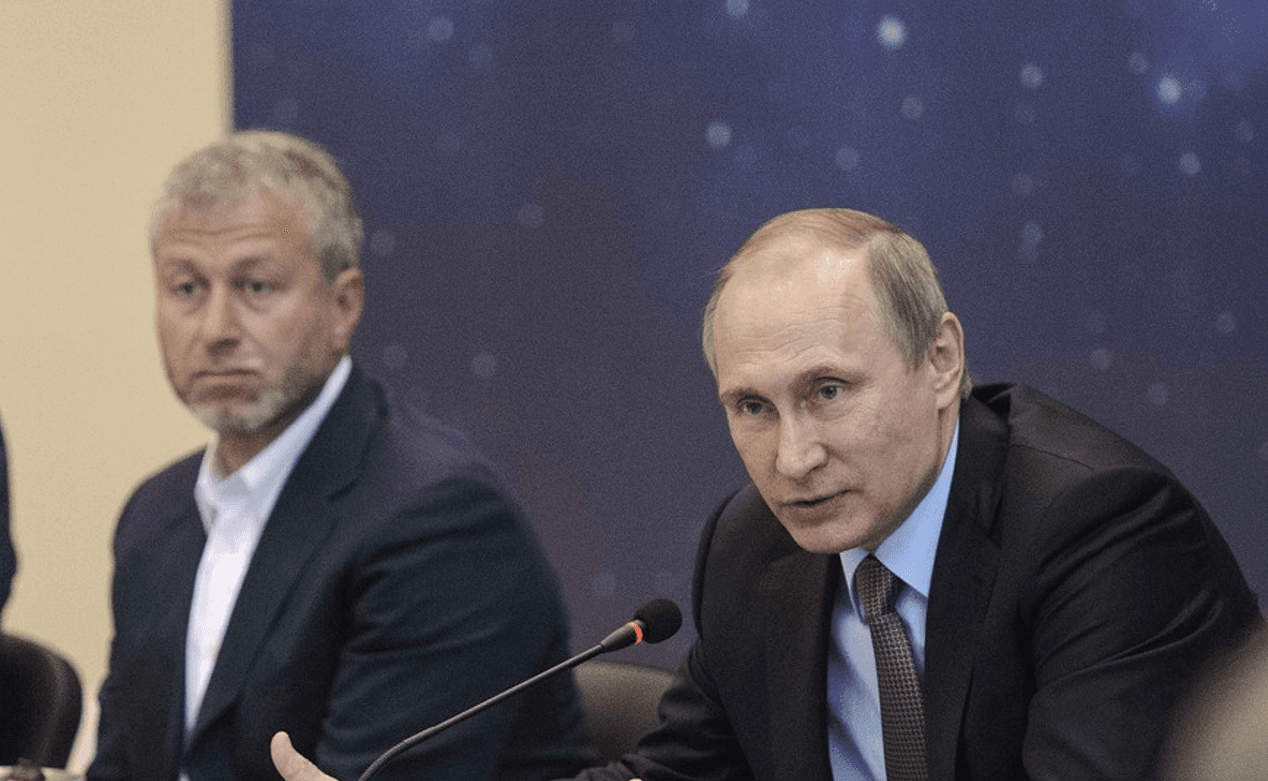 Zelenski spune că i-a dat oligarhului Roman Abramovici mesaje destinate lui Putin. Ce a transmis liderul de la Kiev