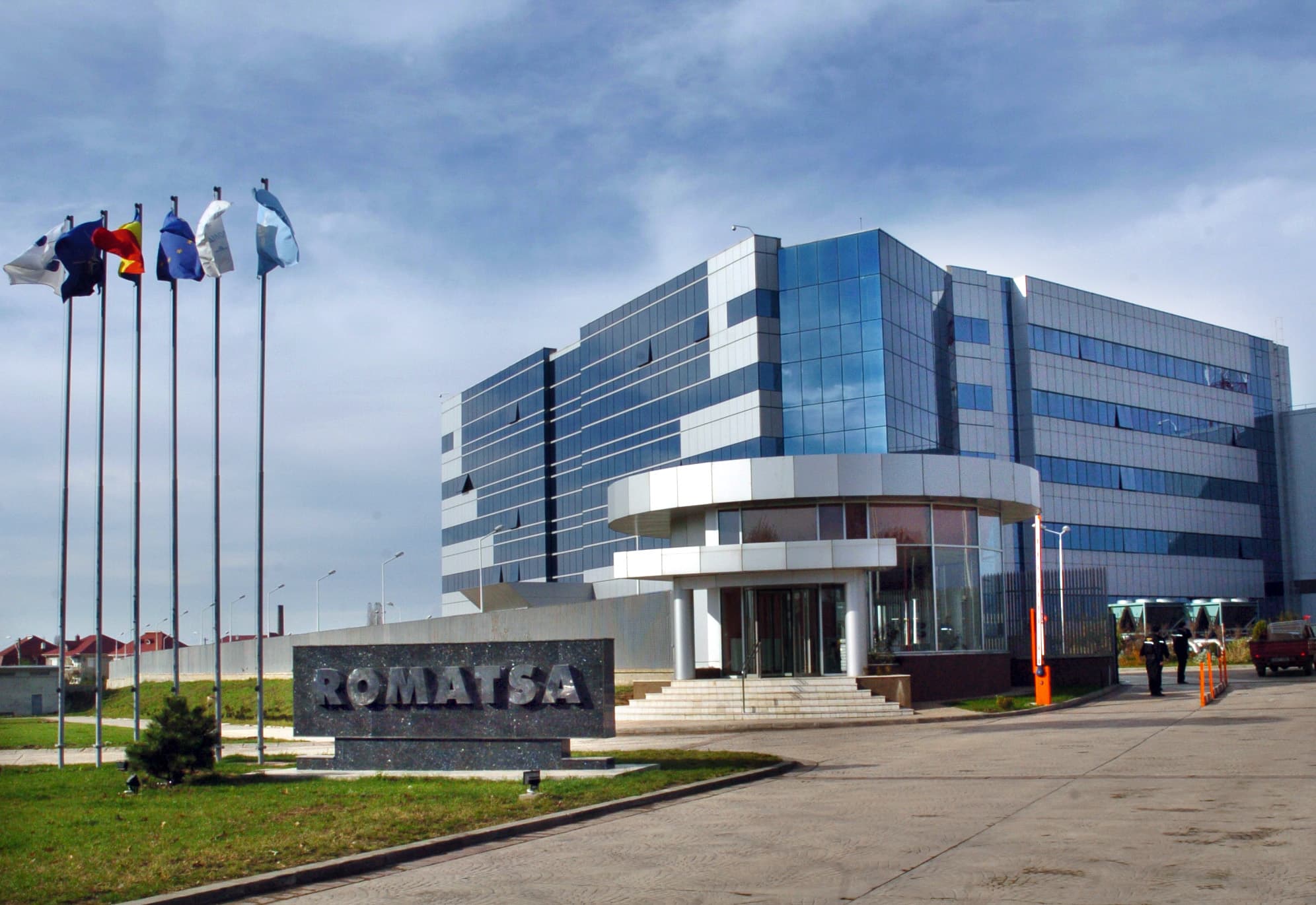 Litigiul dintre România și Pfizer ajunge la ROMATSA: poprire de peste 3,4 miliarde de lei asupra sumelor colectate de EUROCONTROL