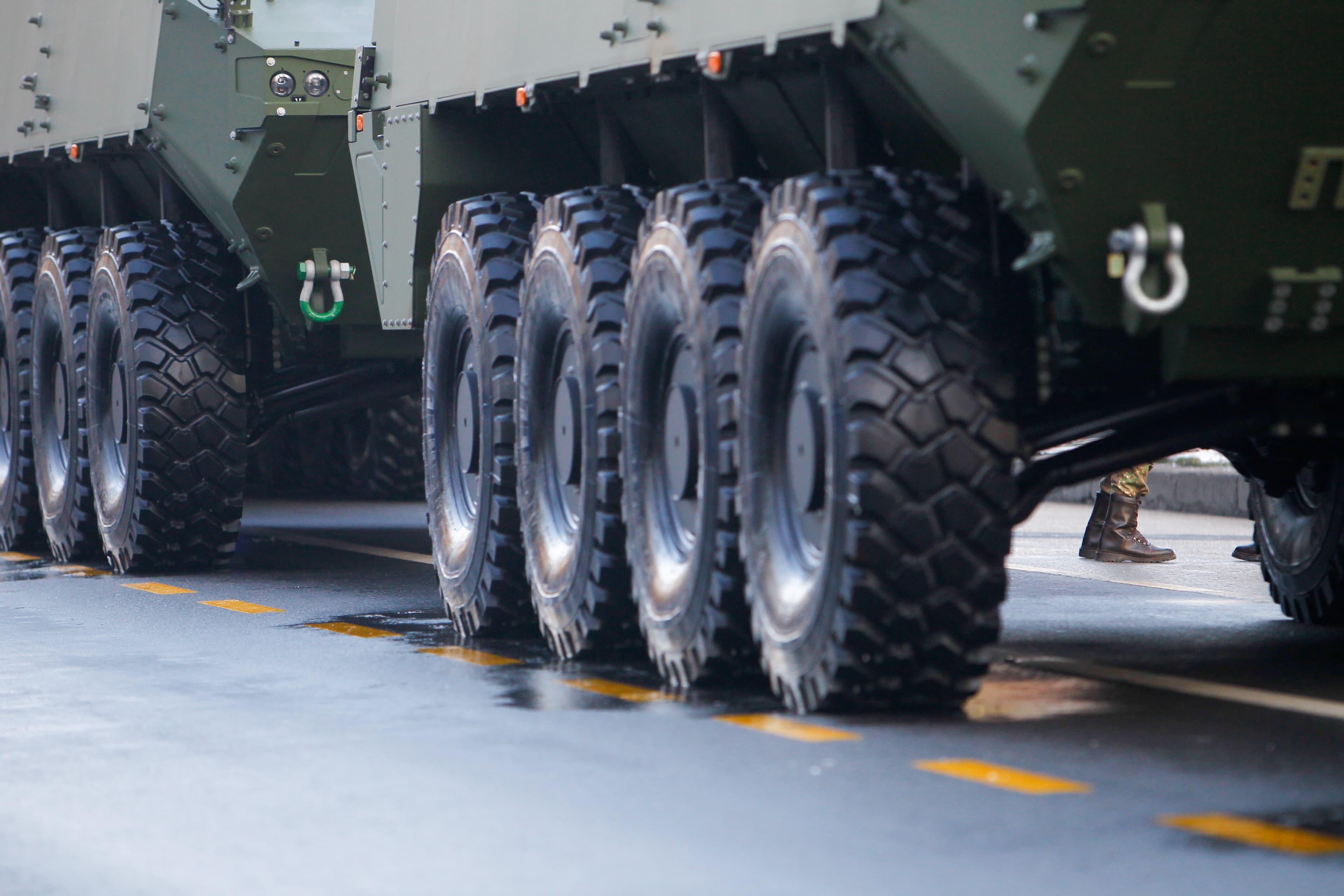 Guvernul anunță lista achizițiilor militare și proiectelor de infrastructură prin SAFE. „România nu pierde niciun ban”