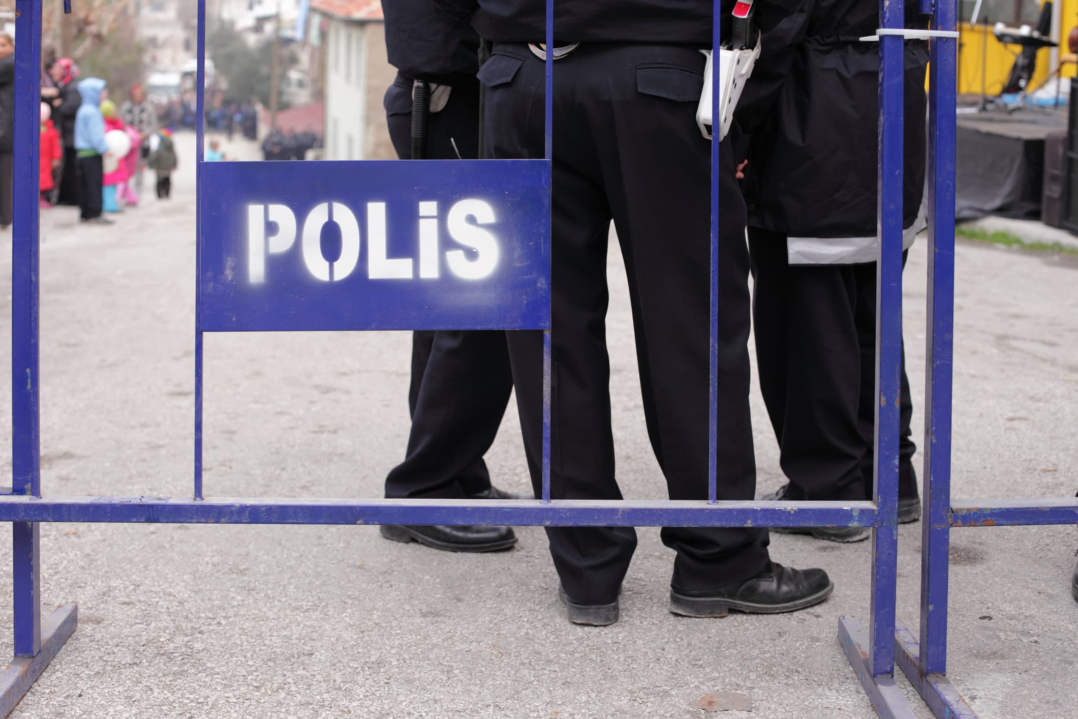 Poliţia turcă a împuşcat mortal un bărbat suspectat de legături cu Statul Islamic. Partenera bărbatului a fost arestată