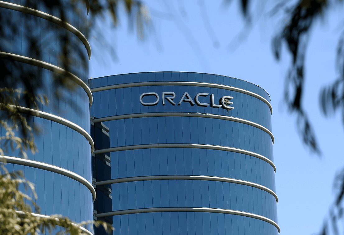 Inteligența artificială „a măturat” zeci de mii de locuri de muncă la Oracle, Amazon și Meta