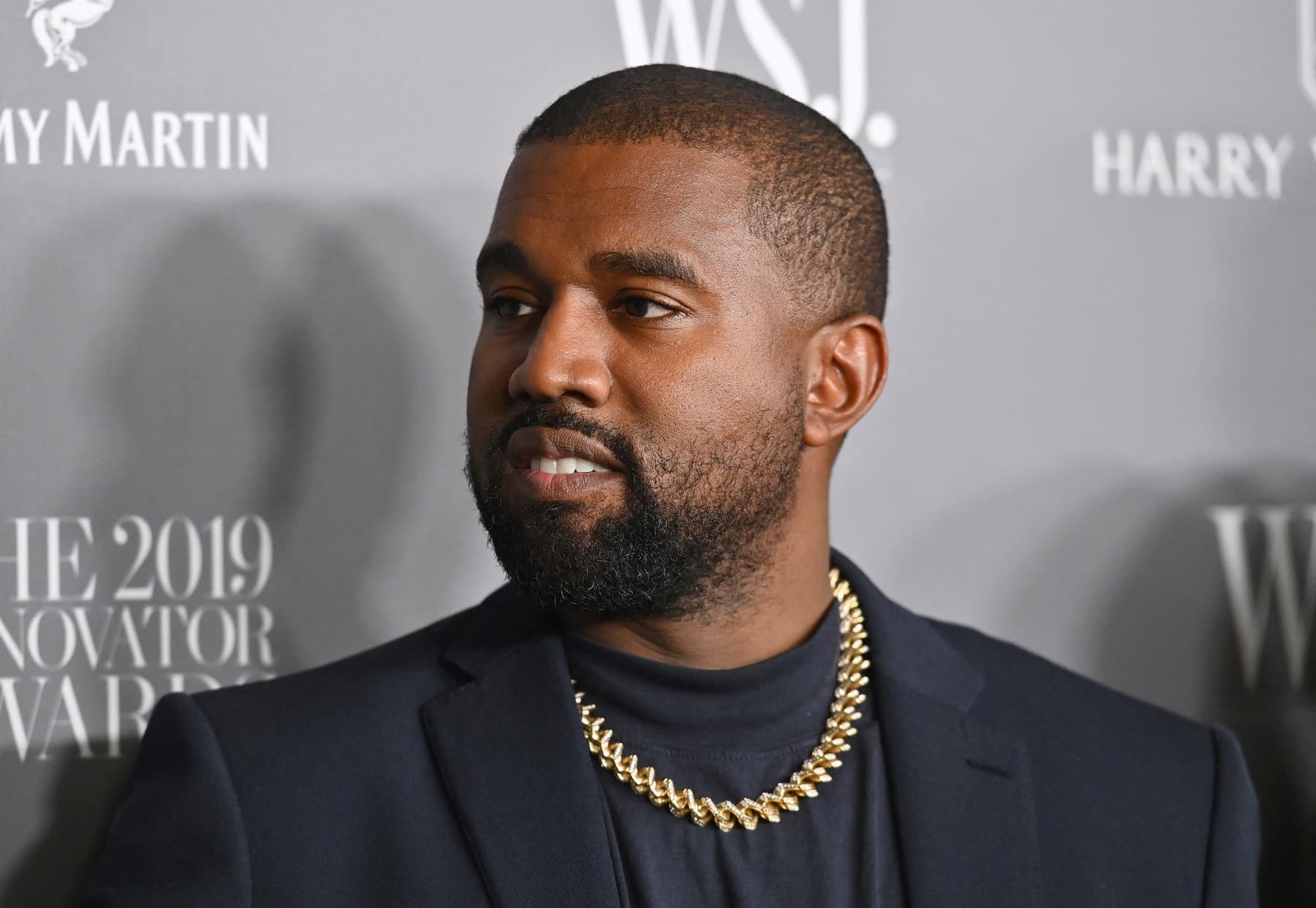 S-a anulat și concertul pe care Kanye West urma să îl susțină în Polonia. „Nu putem pretinde că este vorba doar de divertisment”
