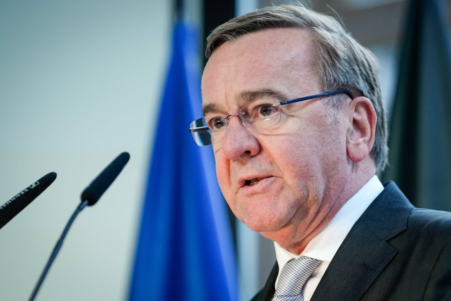 Germania așteaptă și acum informații clare cu privire la reducerea numărului de trupe americane de pe teritoriul său