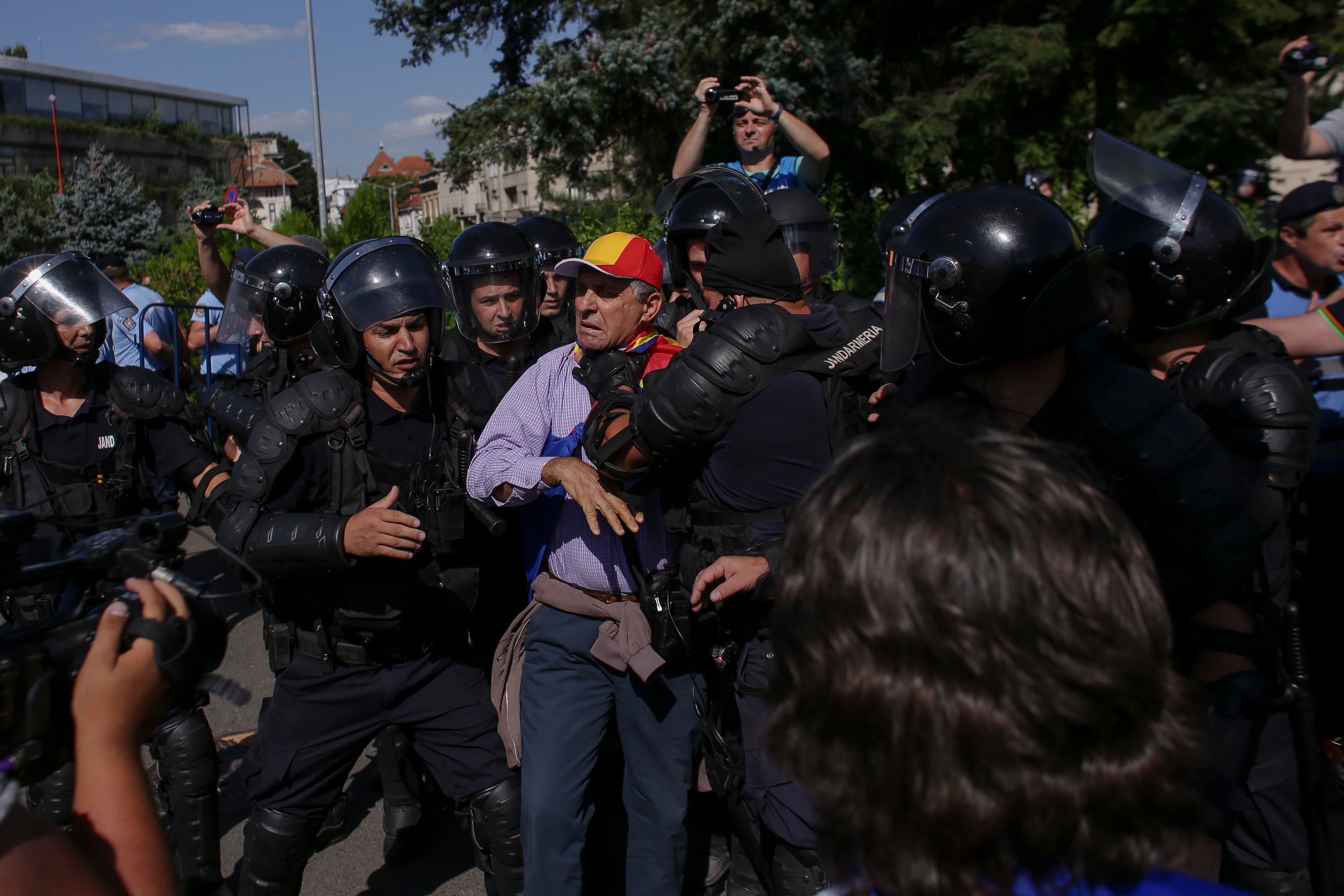 Dosarul „10 August”. Ultimul termen la care inculpaţii, între care foşti şefi ai Jandarmeriei, mai pot fi audiaţi