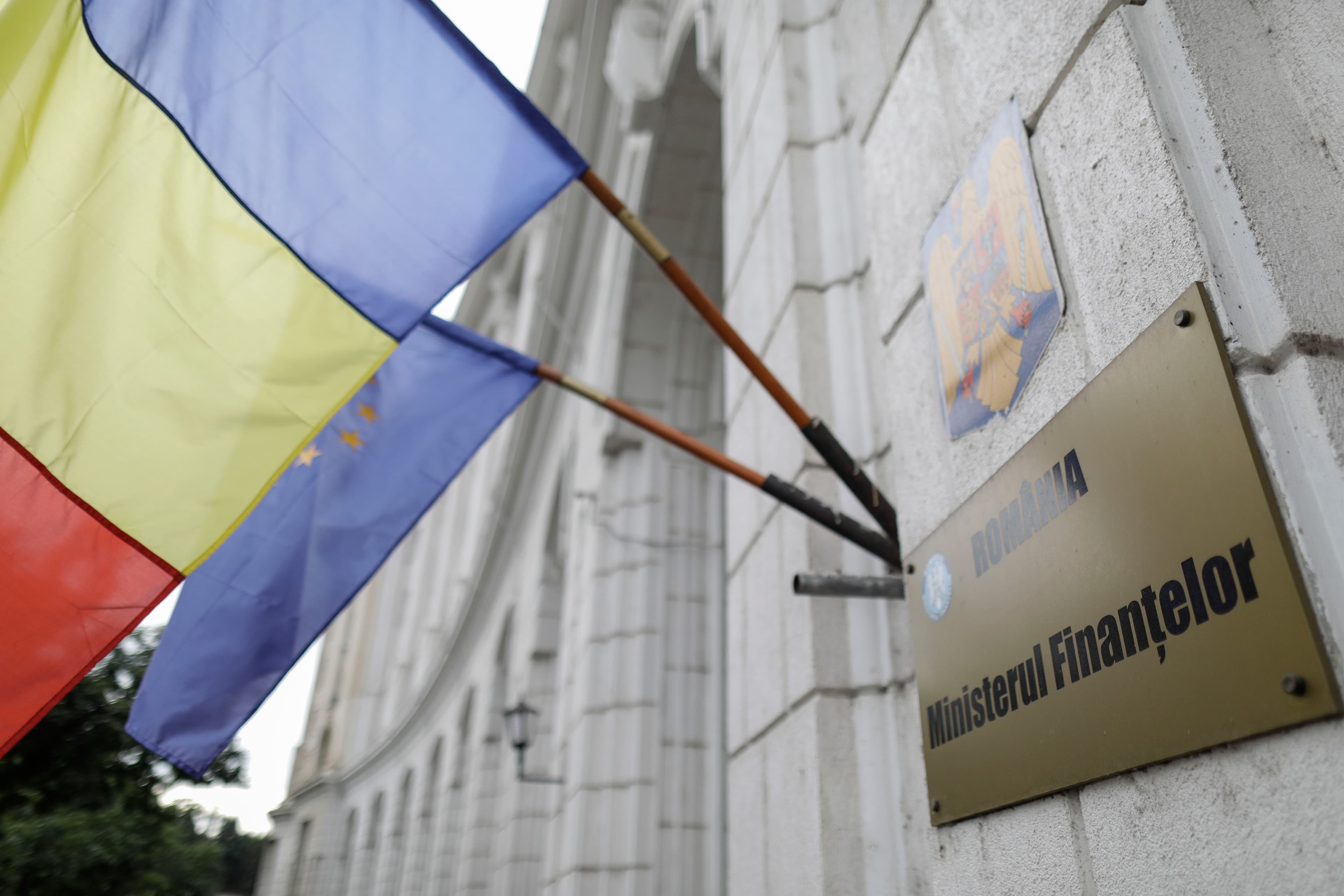 Ministerul Finanțelor, după reconfirmarea ratingului României și avertismentul asupra retrogradării: „Trebuie să fim foarte atenţi”