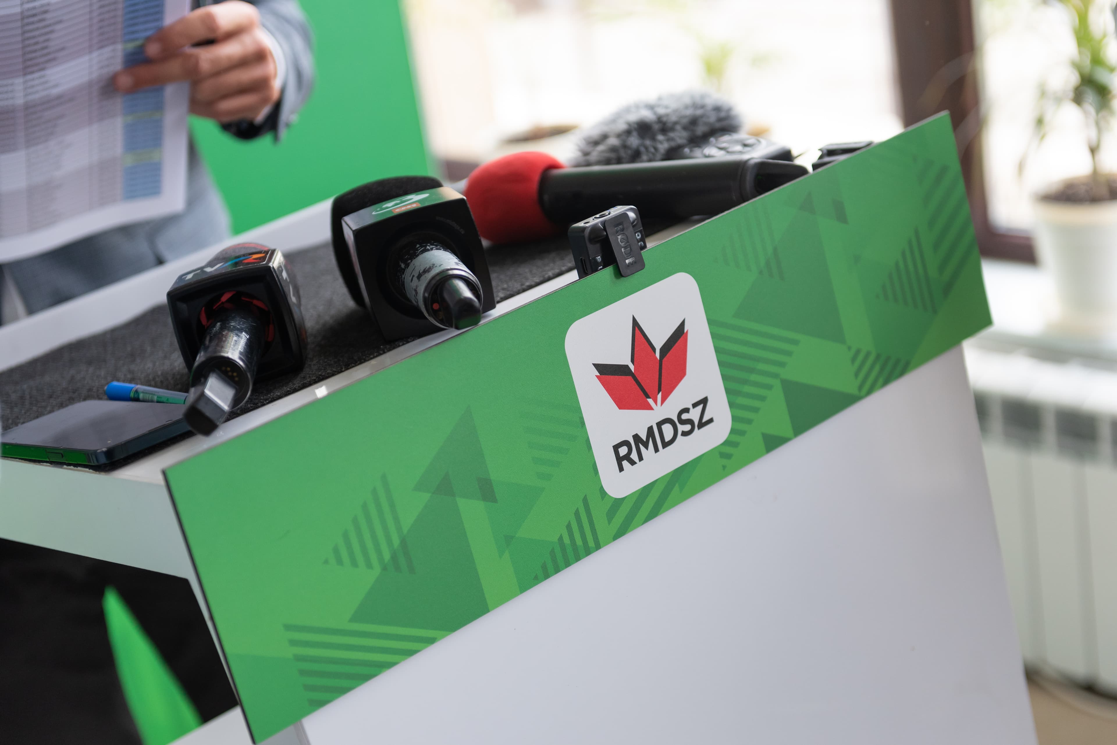 Liderii UDMR intră în ședință vineri dimineață pentru a decide dacă susțin noul Guvern