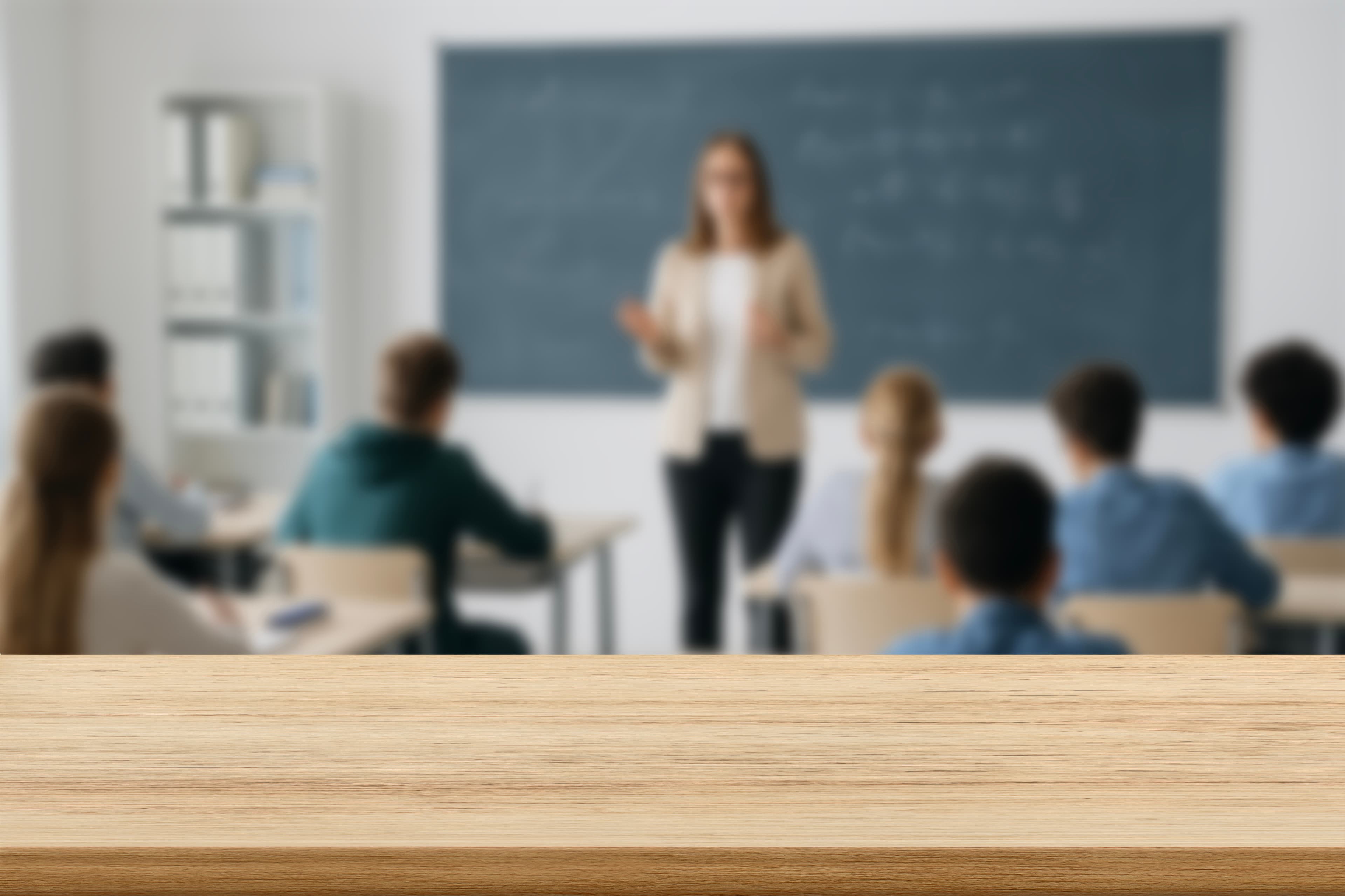 Prime de instalare de 15.000 de euro oferite de Chișinău profesorilor care merg să predea în limba română în Găgăuzia