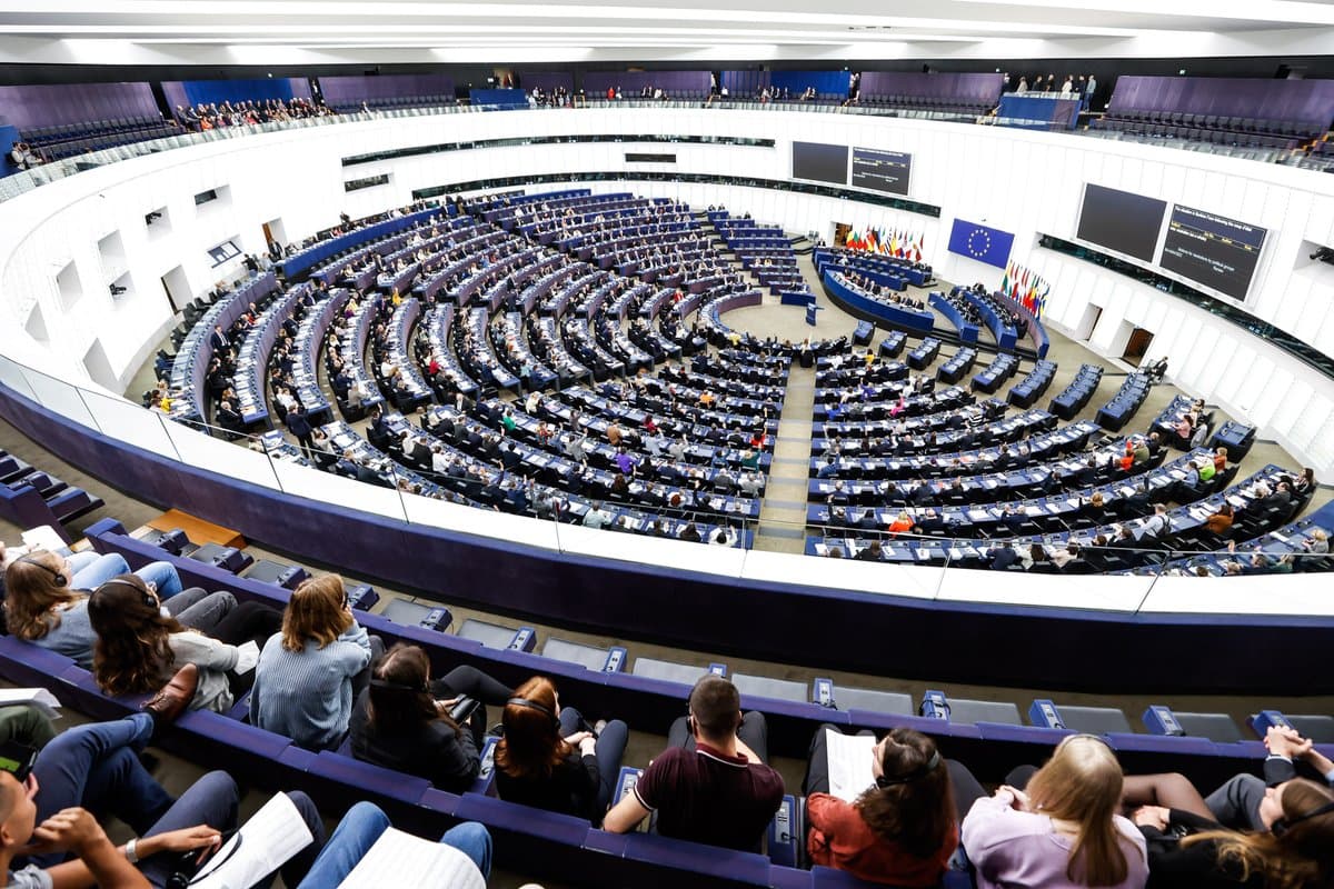 Parlamentul European aprobă acordul comercial UE–SUA, dar impune condiții privind tarifele