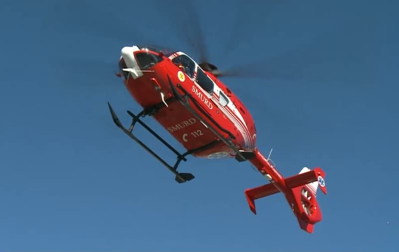 Acţiune a salvatorilor în apropiere de Breaza: un ATV s-a răsturnat într-o zonă greu accesibilă. A fost chemat un elicopter SMURD