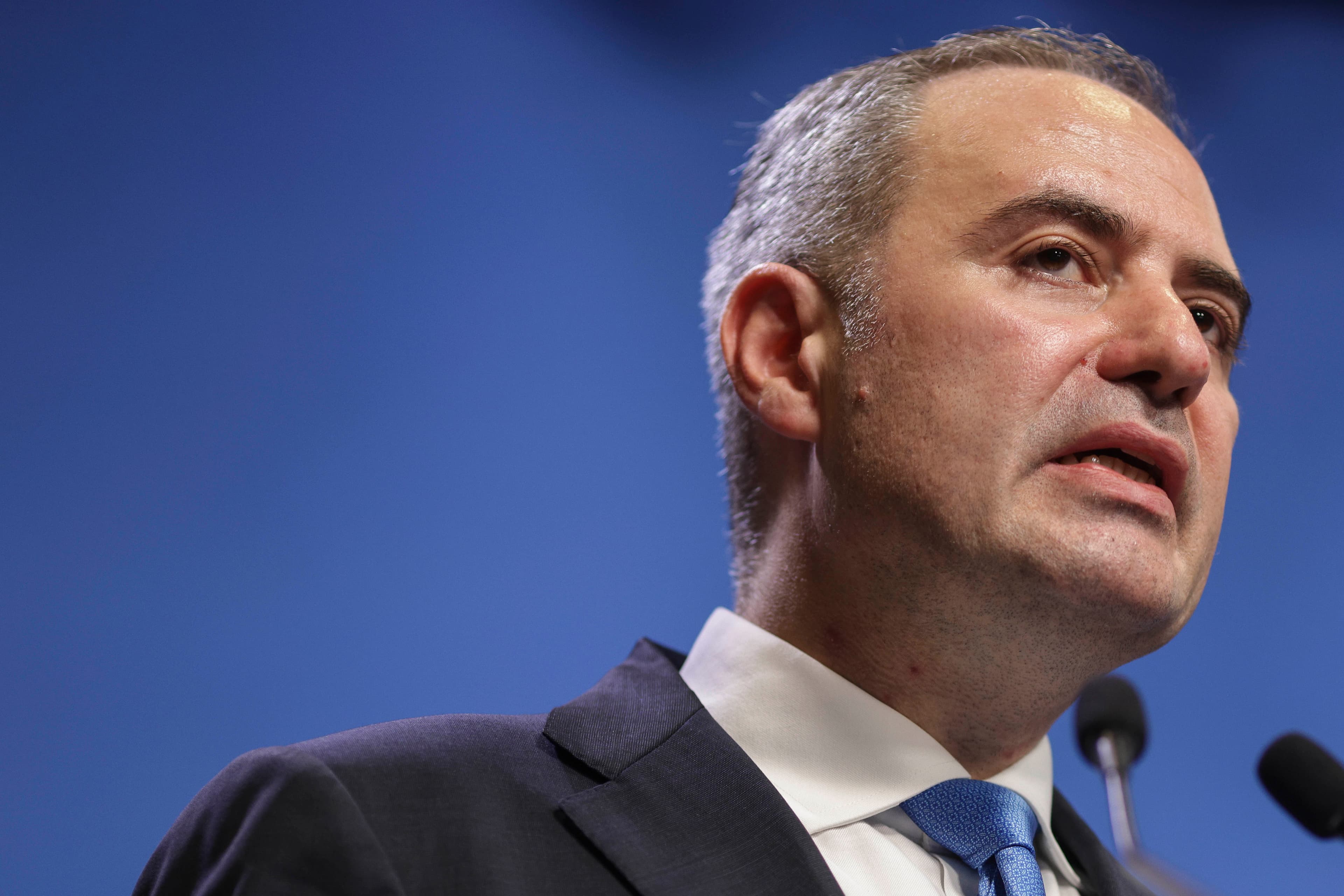 Adrian Veştea dă asigurări că Alexandru Nazare vrea să facă parte din Guvernul pe care el îl va propune
