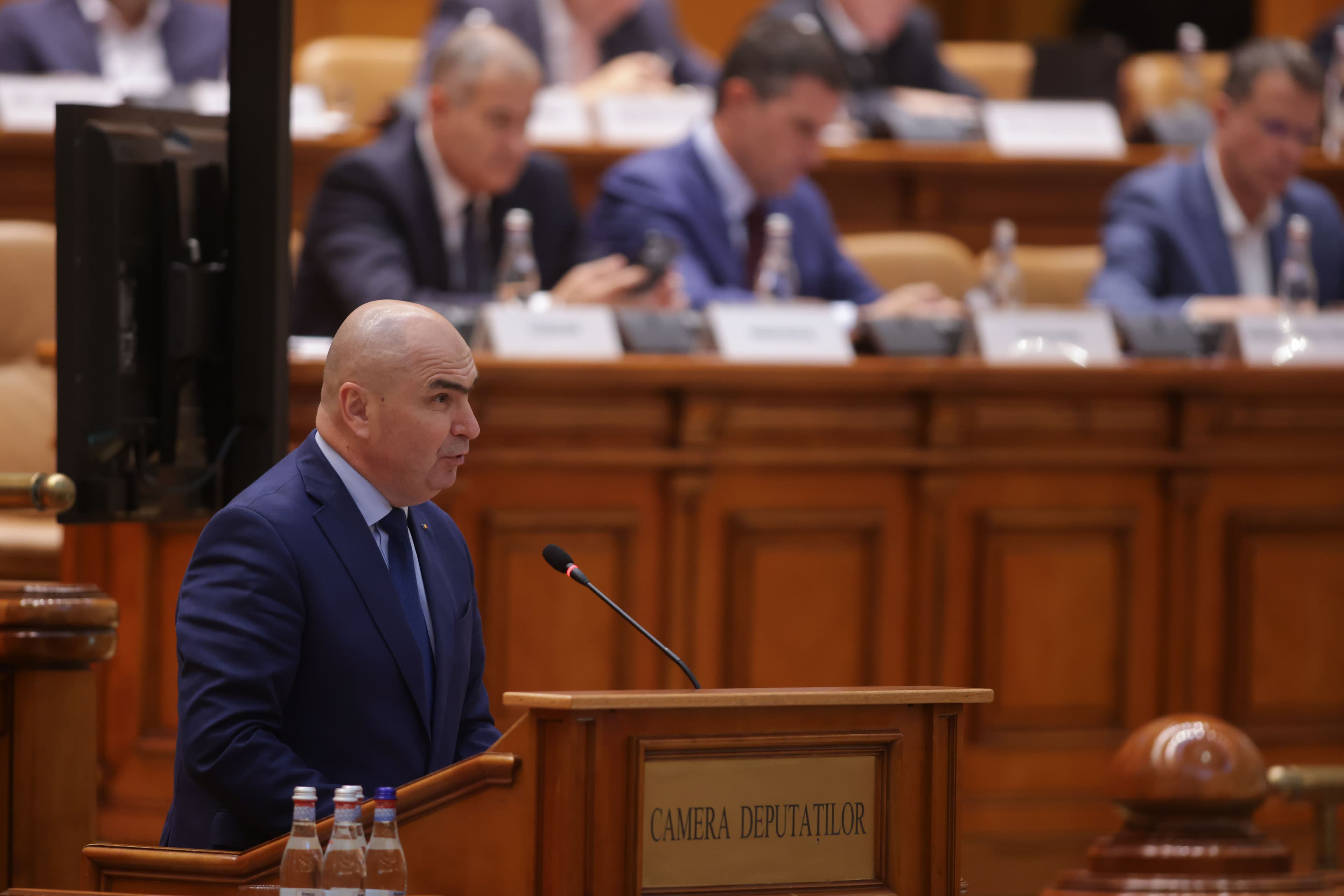 Ilie Bolojan cere sesiuni extraordinare în Parlament: Șase legi blocate pun în pericol miliarde de euro din PNRR