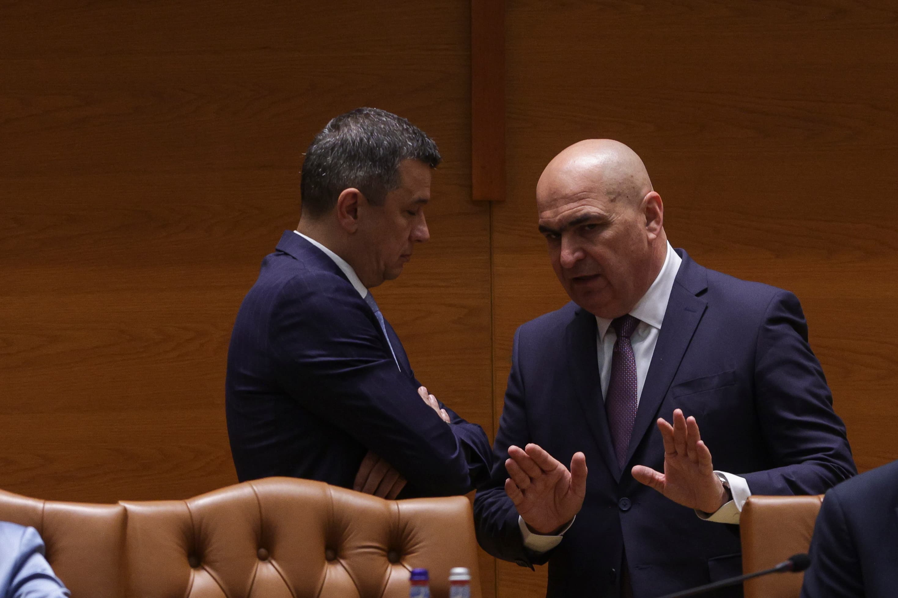 Bolojan: Liderii PSD, inclusiv Grindeanu, trebuie să aibă decența să își asume criza politică și să propună soluția