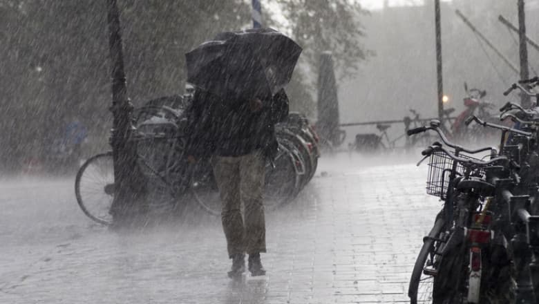 Noi alerte de vreme severă în aproape toată țara: ploile și vijeliile pun stăpânire pe România. Ce urmează după acest weekend