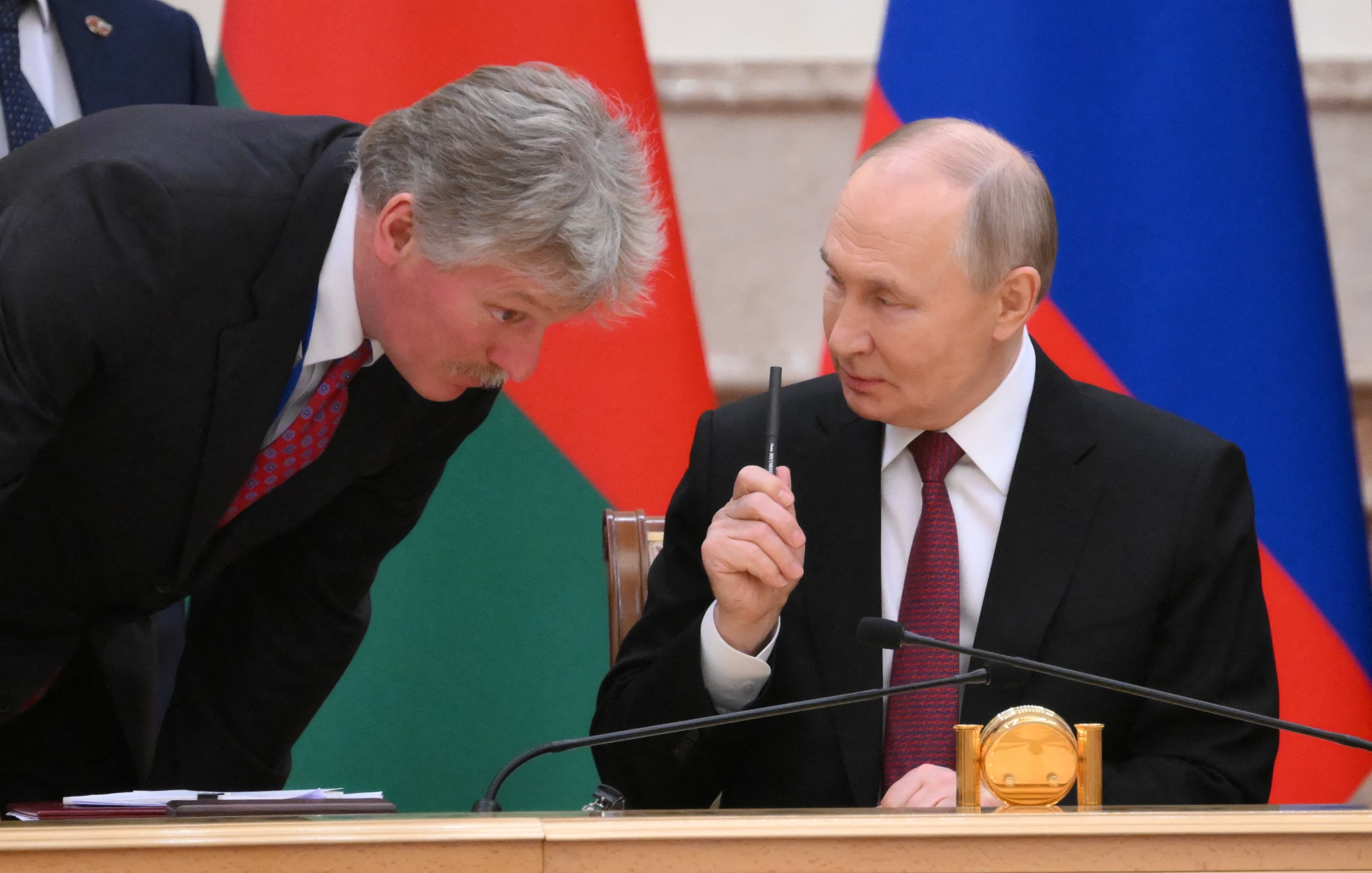 Prima reacție a Kremlinului după ce Ucraina a atacat Sankt Petersburg chiar în timpul Forumului la care trebuie să participe și Putin