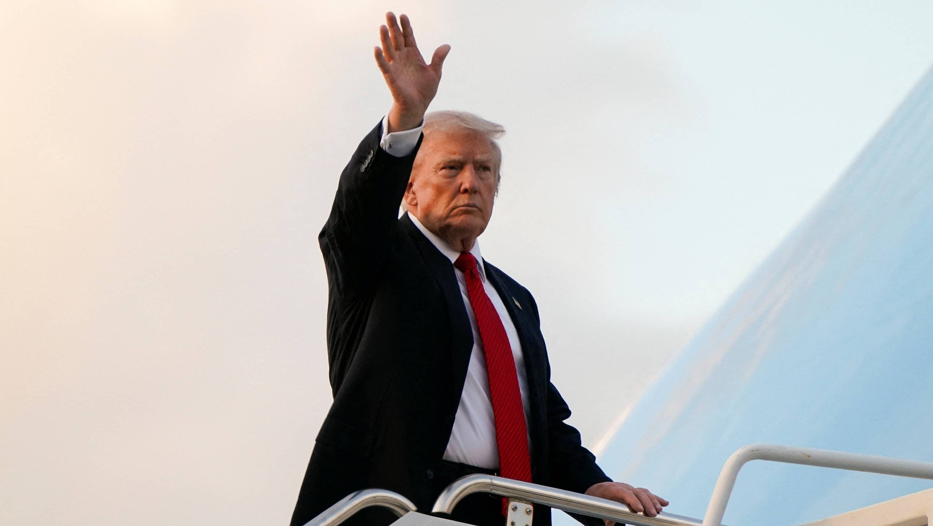 Trump va zbura în următoarele zile pentru prima dată cu noul Air Force One primit de la Qatar: „O Casă Albă zburătoare, cu un nivel de lux nemaiîntâlnit până acum”