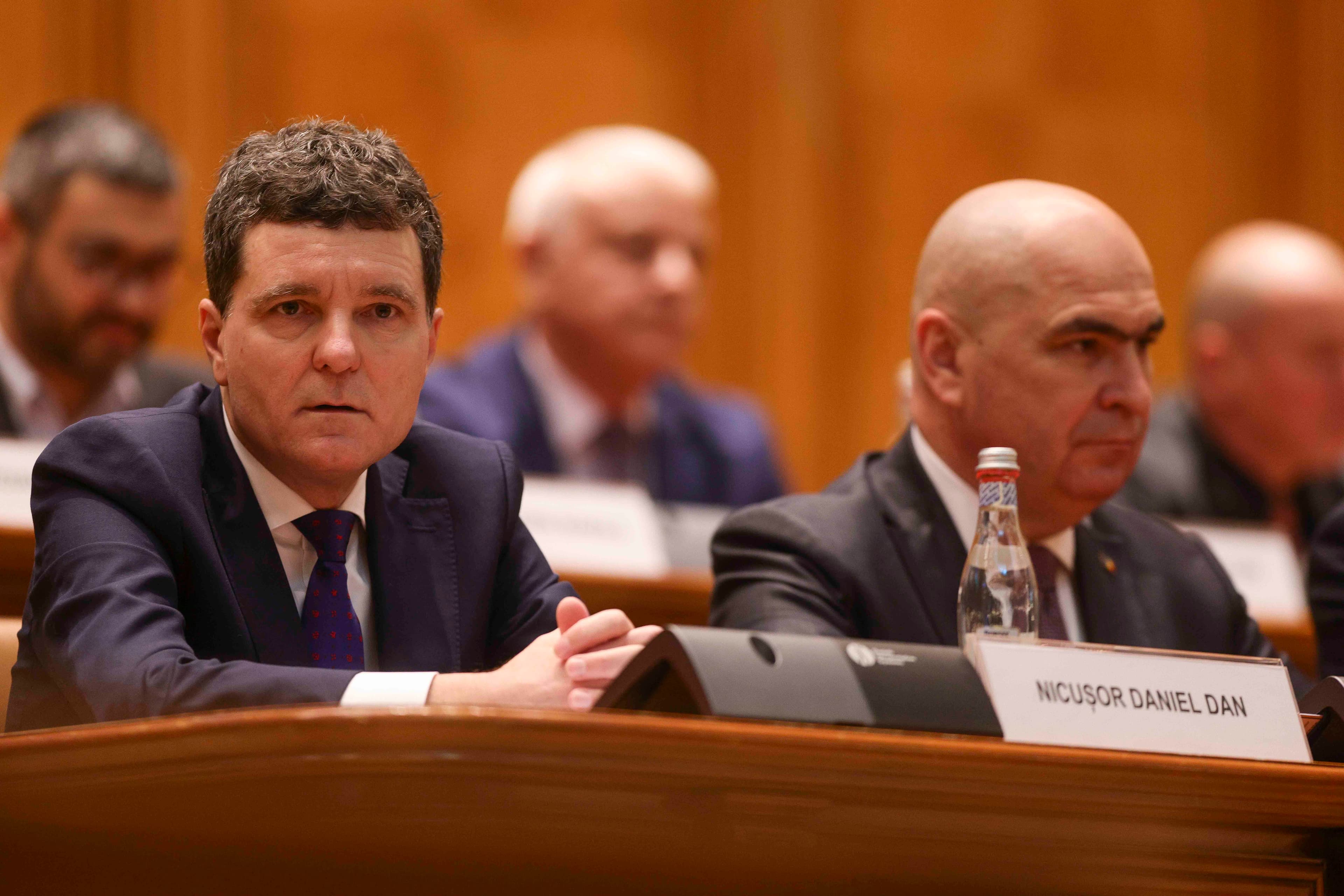 A promis Ilie Bolojan că votează Guvernul Tomac și s-a răzgândit? Ce spune Nicușor Dan că s-a întâmplat