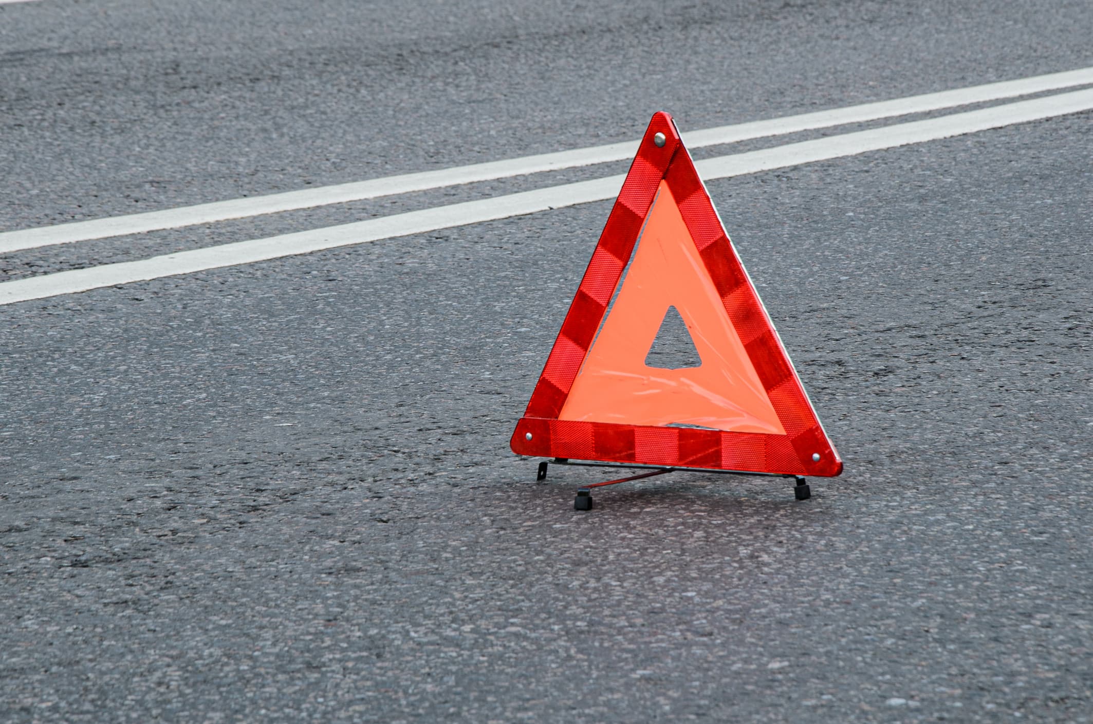 Accident cu patru mașini în Bistrița-Năsăud: 12 persoane implicate, o femeie și doi copii au fost transportați la spital